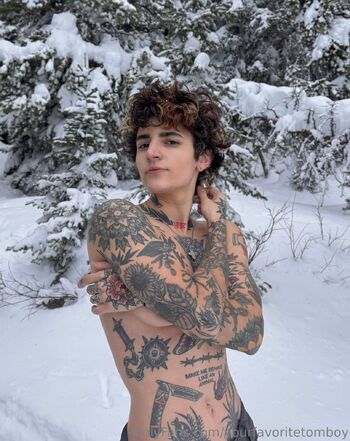 ɢʀᴇᴇᴋ ᴛᴏᴍʙᴏʏ / divinegrecian nude photo #15