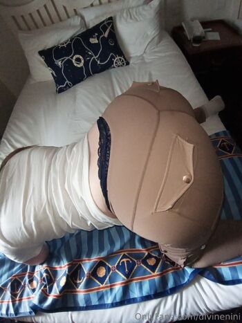 Nini_Divine / divinenini nude photo #12