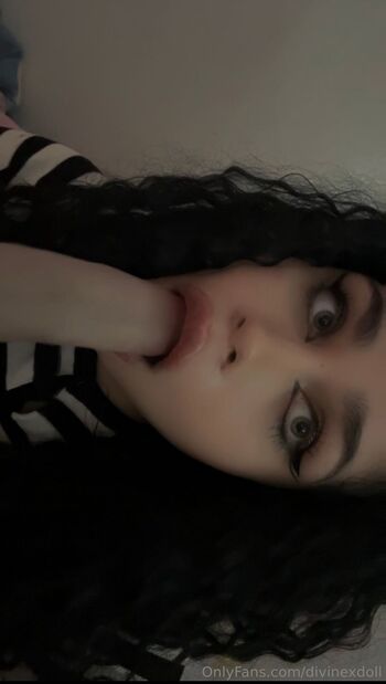 goddess / divinexdoll nude photo #6