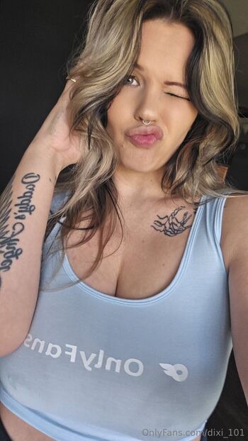 Dixi10 / dixi_101 / dixi_i101 nude photo #29