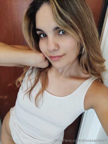 𝐊𝐢𝐧𝐤𝐲 𝘿𝙄𝙓𝙄𝙀 / dixiesantini7 nude photo #18