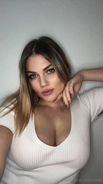 Isi / dixii20 nude photo #7