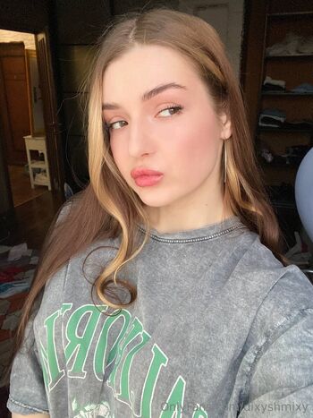 Dixy Shmixy / dixyshmixy nude photo #32