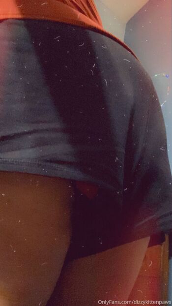 Dizzy Kitte / dizzykittenpaws nude photo #18