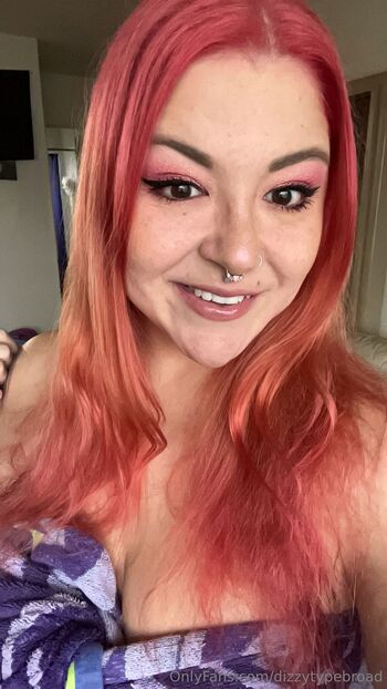 Dizz / dizzytypebroad nude photo #10