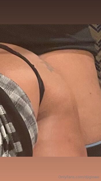 ThundaDixDax / djiglowe nude photo #1