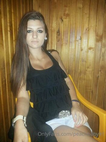 DZHULI / djuly91 nude photo #7