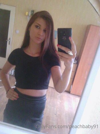 DZHULI / djuly91 nude photo #9