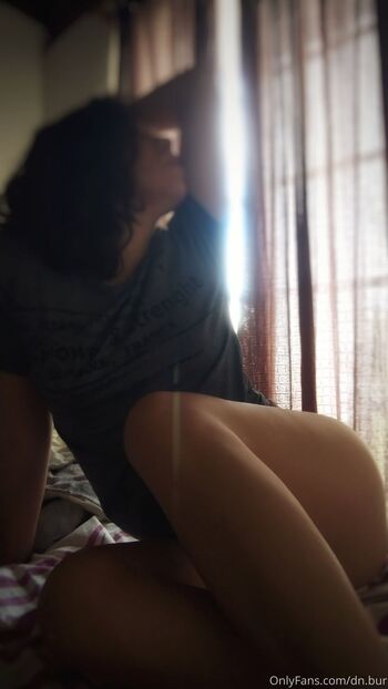 Bu / dn.bur nude photo #6