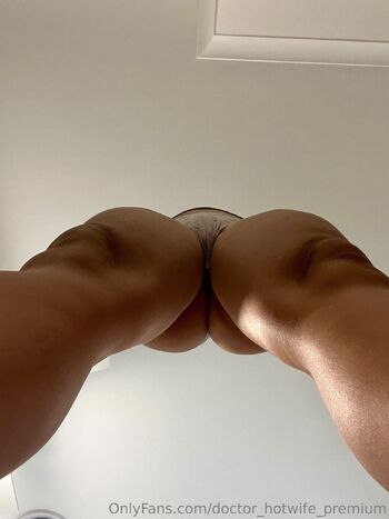 The Doctor Hotwife Premiu / doctor_hotwife_premium nude photo #39