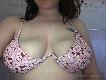 Sa / dollface2069 nude photo #33