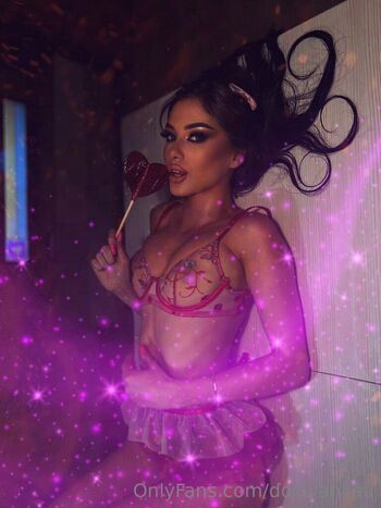 Doll / dolllyancaa nude photo #35