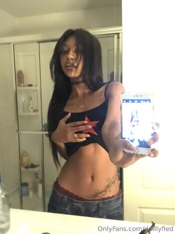 daliah / dolllyfied nude photo #23