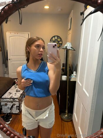 Kayla Come feast / dollskayla nude photo #27