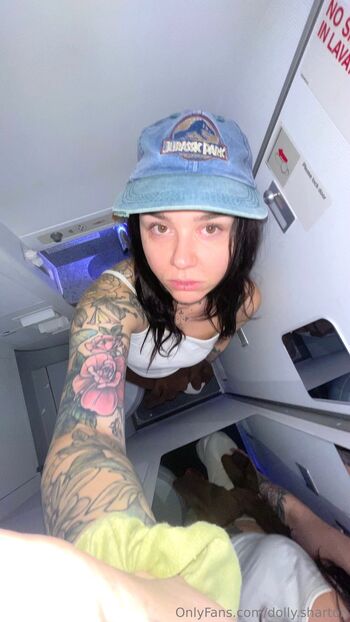 Dolly Sharto / dolly.sharton nude photo #10