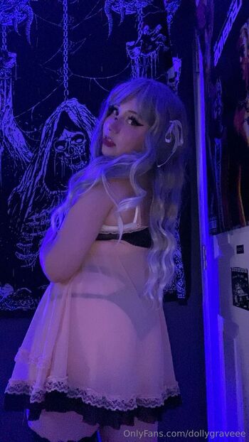 Doll / dollygraveee nude photo #2