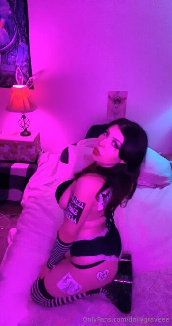 Doll / dollygraveee nude photo #15