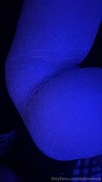 Doll / dollzieeevip nude photo #15