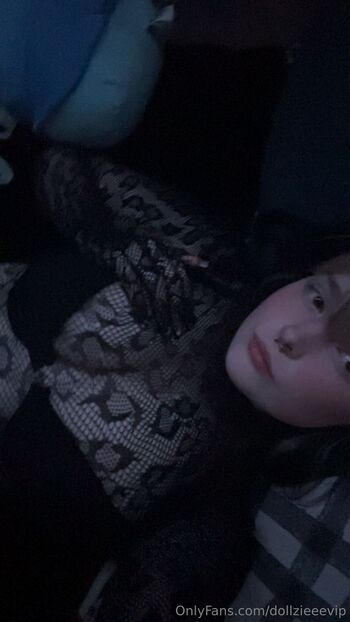 Doll / dollzieeevip nude photo #25