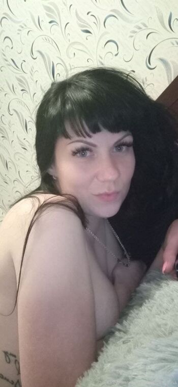 Kristina / dominant_rina nude photo #4