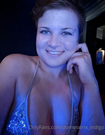 Dominatrix Angelica Indig / dominatrix_indigo nude photo #9