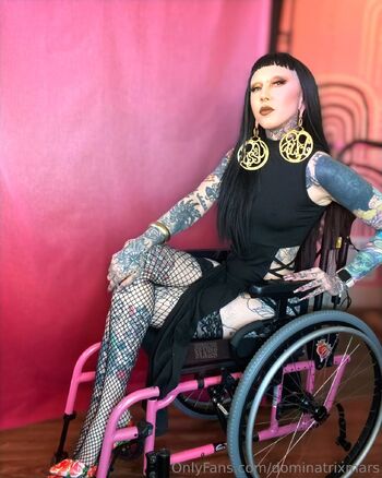 Dominatrix Sev Mars / dominatrixmars nude photo #17