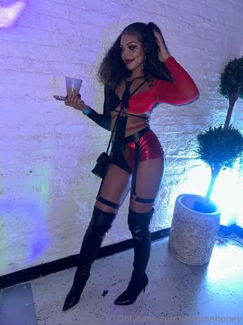 Domme Hone / dommehoney / jolieee_xo / goddesshoney_xo nude photo #15