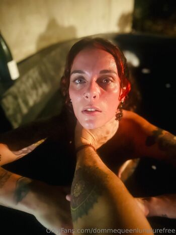 Luna Lure Fre / dommequeenlunalurefree nude photo #3