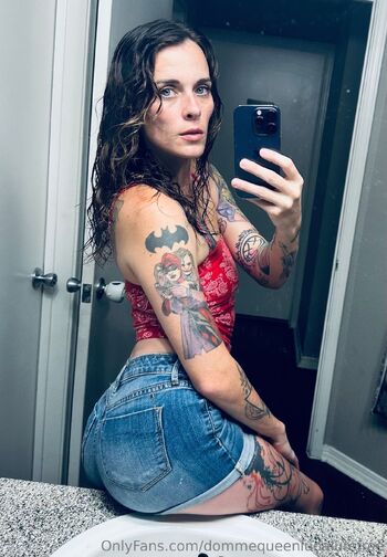 Luna Lure Fre / dommequeenlunalurefree nude photo #11