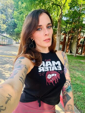 Luna Lure Fre / dommequeenlunalurefree nude photo #17