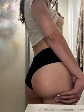 Daisy / donutlover233 nude photo #15