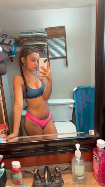 pe / donutsandorgasms nude photo #13