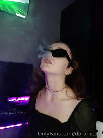 Dora / dorapho_bia nude photo #8