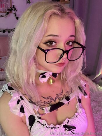 Dora / dorapho_bia nude photo #35