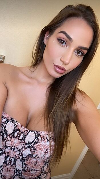 Desiree Dulce FREE PAG / doseofdesiree nude photo #9