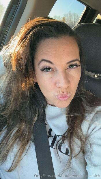 Tamia Grace / doubledeliciouschick nude photo #7