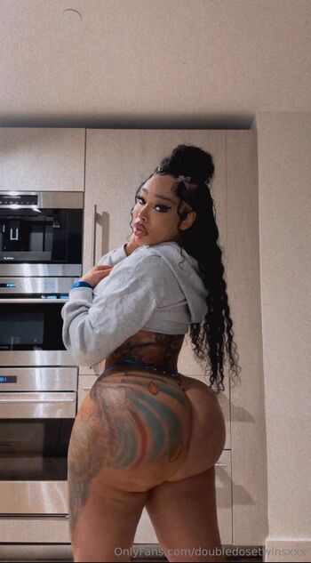 DoubleDoseTwin / doubledosetwinsxxx nude photo #4