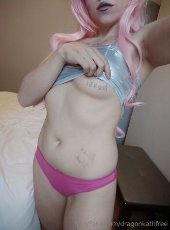 Kat / dragonkathfree / dragonkath_ nude photo #17