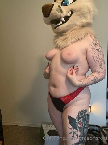 Luna Bell / dragonsfeet nude photo #15