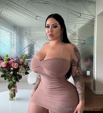 SEXTiNG STEPMO / dreaalexatv nude photo #4