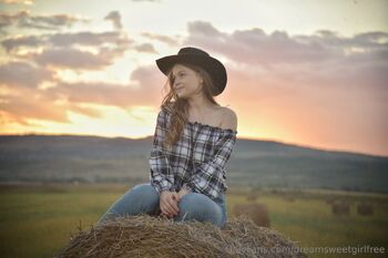 Celine / dreamsweetgirlfree nude photo #27