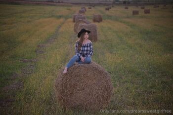 Celine / dreamsweetgirlfree nude photo #28