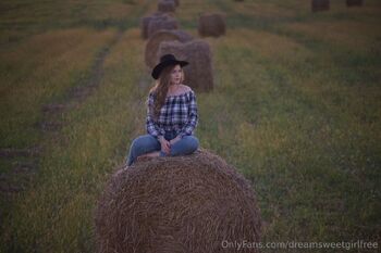 Celine / dreamsweetgirlfree nude photo #29