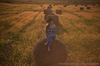 Celine / dreamsweetgirlfree nude photo #30