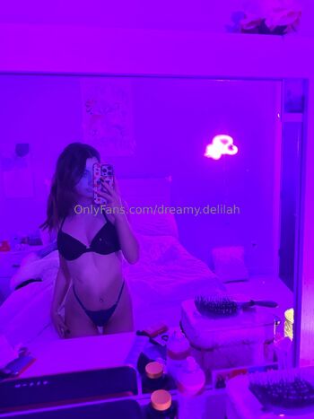 cherr / dreamy.delilah nude photo #8