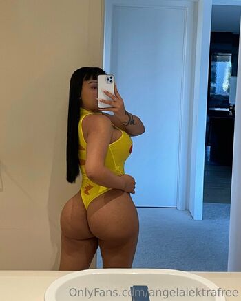 Princes / e30princessfree / e30princesss nude photo #11