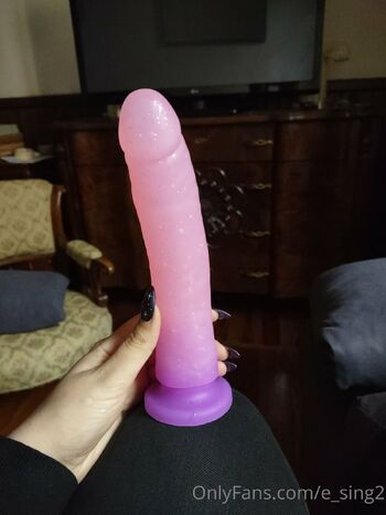 Emm / e_sing2 / emmacon2emme nude photo #39