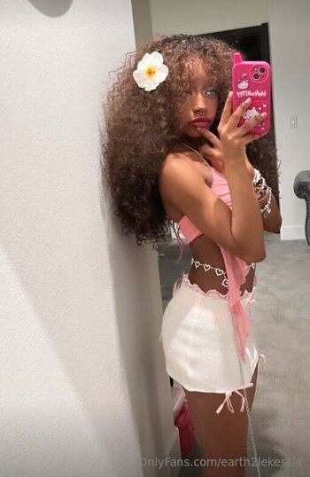 ka / earth2lekessia nude photo #6