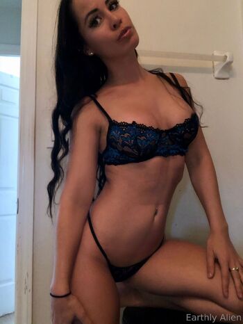 EARTHLY ALIEN / earthlyalien nude photo #20