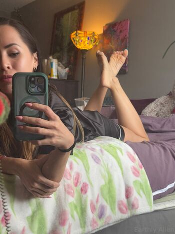 EARTHLY ALIEN / earthlyalien nude photo #22